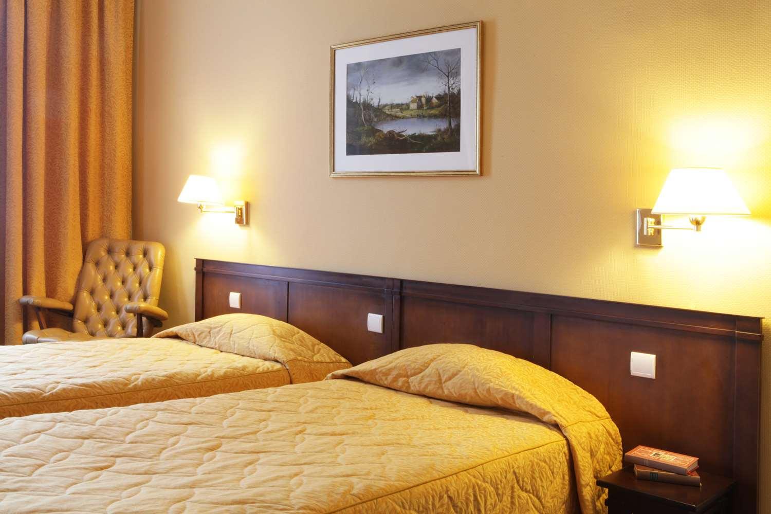 Best Western De Diane Невер Экстерьер фото